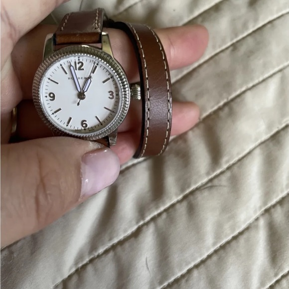 Burberry double strap watch with brown leather - Picture 5 of 8